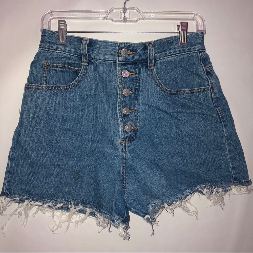 ❌SOLD - High-rise BDG denim shorts!